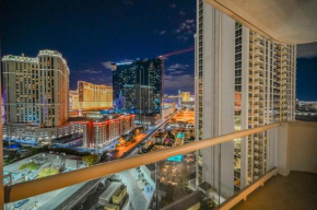 MGM Signature Towers, Balcony Suite, Strip View - NO RESORT FEES!
